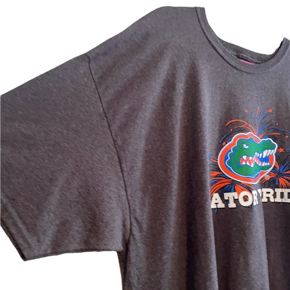 ⭐️ 5/$25 Gator Pride 3x t-shirt UF Florida Gators - Picture 2 of 5